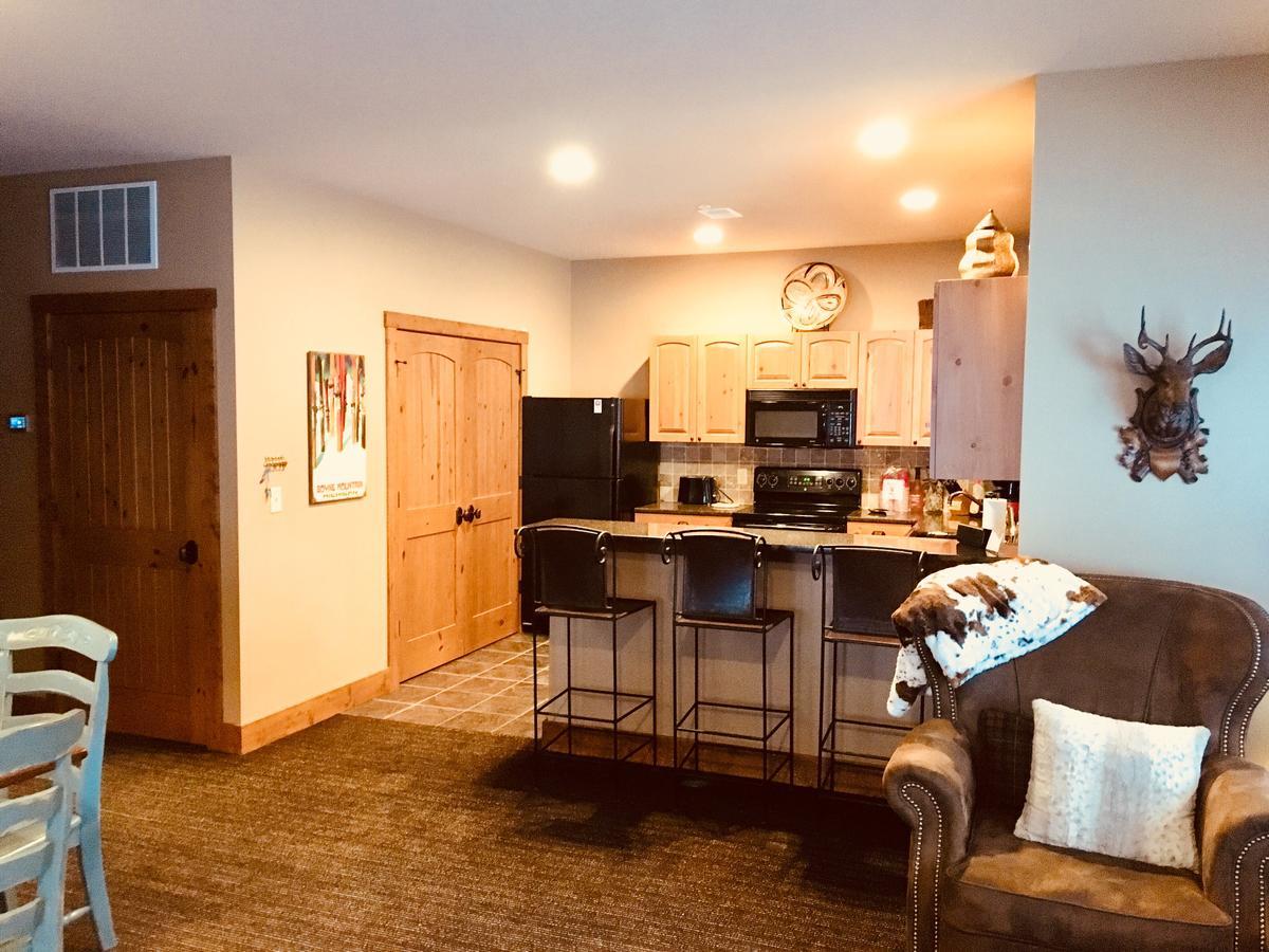Boyne Mountain Creekside Condo 보인폴스 외부 사진